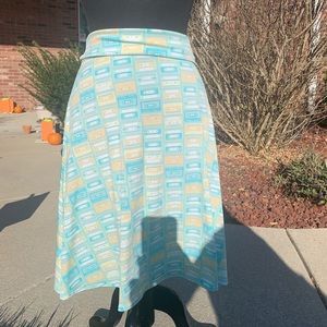 Like new LuLaRoe Azure skirt cassette print size M